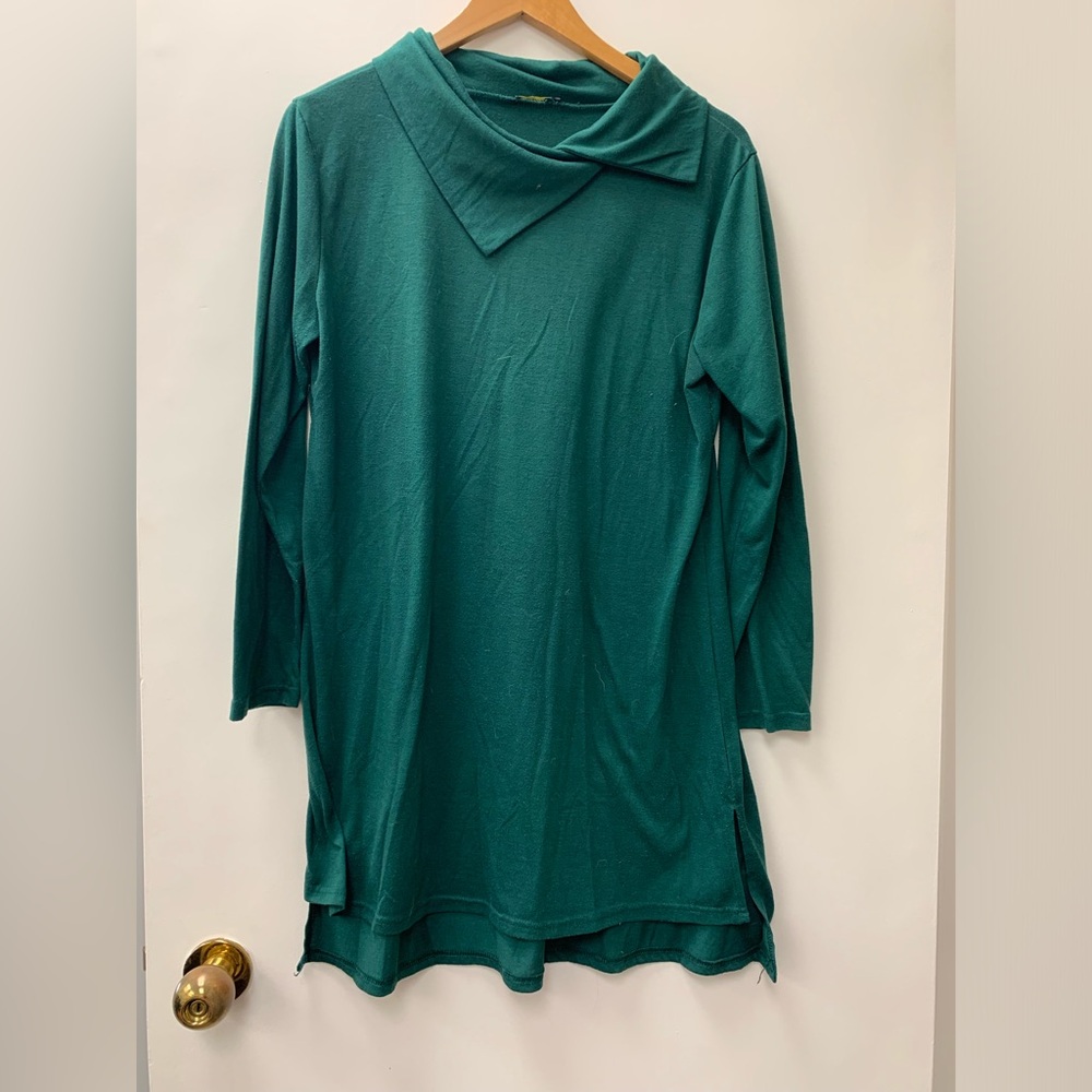 Green long sleeved tunic top size large